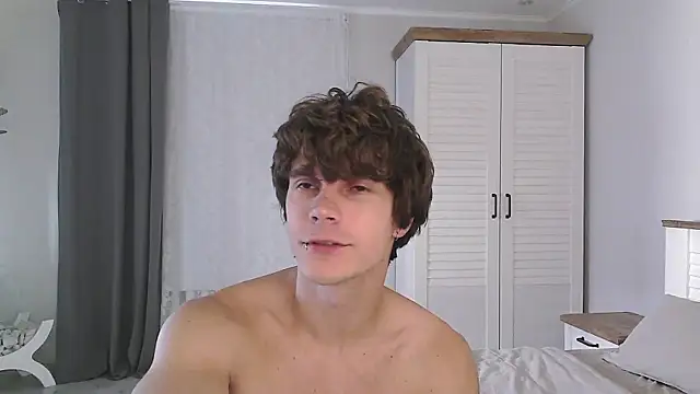 Eric Crush online show from July 27, 3:57 am