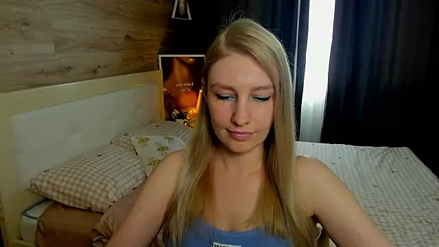 Snapshot of ReginaAmour chatting on June 11, 1:09 pm ReginaAmour online show from June 11, 1:09 pm