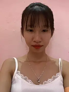 Snapshot of Abi_girl12 chatting on July 28, 11:17 am Abi girl12 online show from July 28, 11:17 am