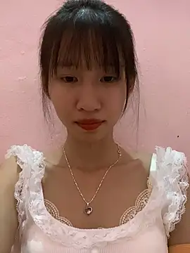 Snapshot of Abi_girl12 chatting on July 28, 3:21 pm Abi girl12 online show from July 28, 3:21 pm