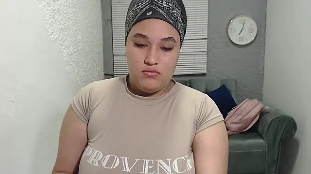 Snapshot of leilasosexy chatting on June 11, 12:25 pm leilasosexy online show from June 11, 12:25 pm
