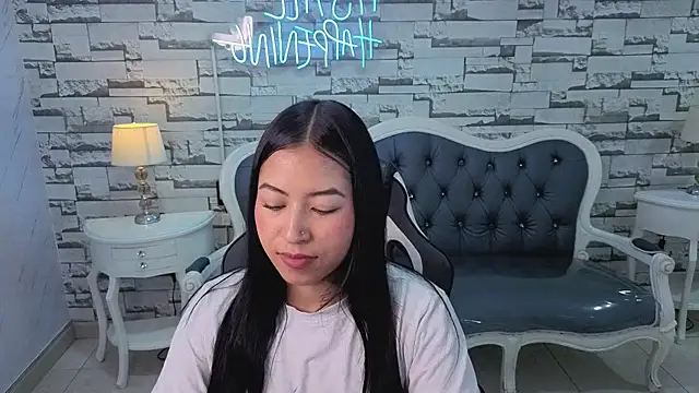 Snapshot of lia_x_a chatting on June 3, 12:52 pm lia x a online show from June 3, 12:52 pm