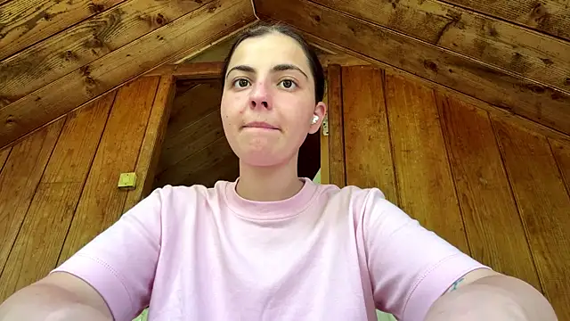 MarisaKomar online show from July 17, 1:07 pm