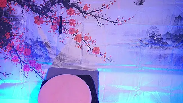 TiffanySander  online show from June 18, 2:45 am