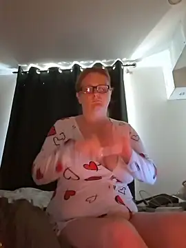 Naughtybutnicedaisy online show from June 24, 4:17 pm