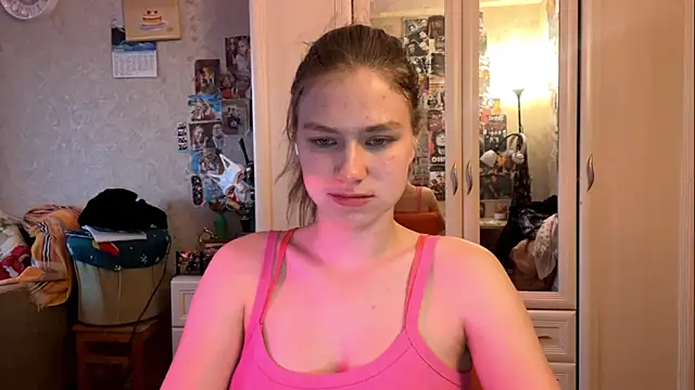 Codi Rostersy online show from June 16, 2:03 am
