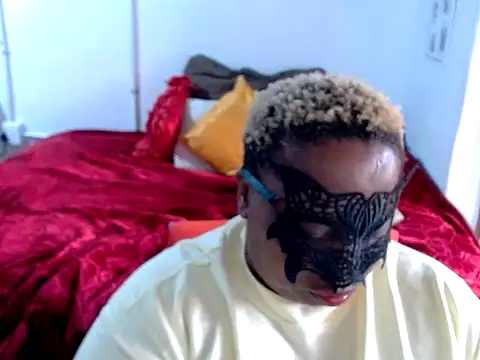 ROSESNICKER00 online show from June 8, 1:55 pm