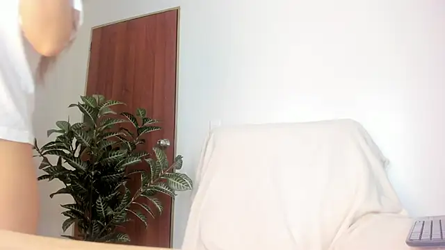 Snapshot of AbbyLancaster chatting on June 4, 6:58 pm AbbyLancaster online show from June 4, 6:58 pm