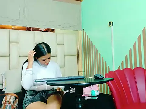 Snapshot of KatANDfer chatting on June 14, 1:46 pm KatANDfer online show from June 14, 1:46 pm