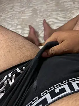 Snapshot of Adryyx chatting on July 15, 10:37 pm Adryyx online show from July 15, 10:37 pm