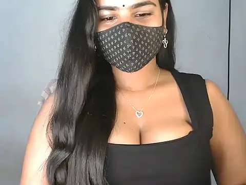 Curvy Deepa online show from June 9, 6:19 pm