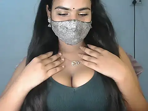 Curvy Deepa online show from July 27, 2:24 pm