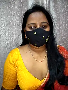 Snapshot of Nithya_ chatting on June 15, 7:21 am Nithya online show from June 15, 7:21 am