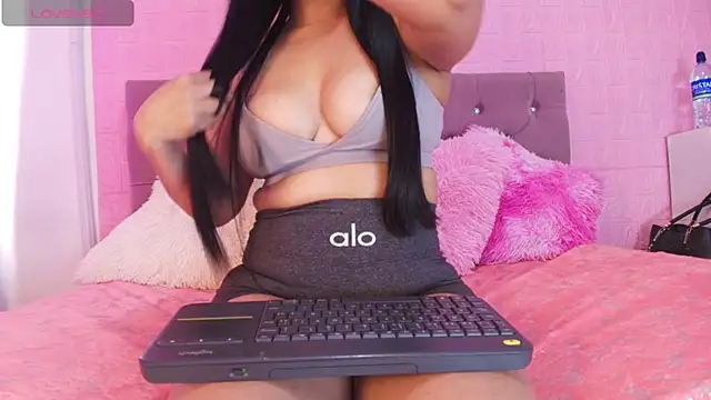 Snapshot of Ebonny_Brown_nasty chatting on June 23, 3:54 pm Ebonny Brown nasty online show from June 23, 3:54 pm