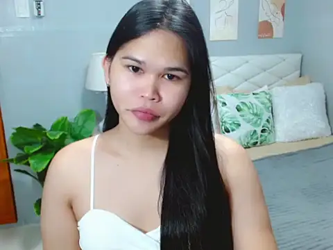 AlianaFord online show from July 12, 9:17 pm