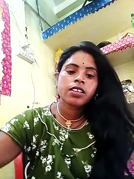 Snapshot of KRITIKA01990 chatting on June 5, 8:53 am KRITIKA01990 online show from June 5, 8:53 am