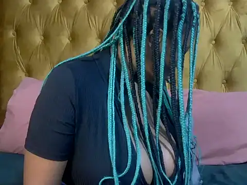 sweetcandyxxx24 online show from June 28, 5:46 am
