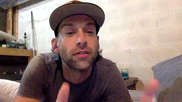 Snapshot of thierrybae chatting on July 21, 3:20 am thierrybae online show from July 21, 3:20 am