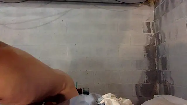 Snapshot of thierrybae chatting on July 22, 5:43 am thierrybae online show from July 22, 5:43 am