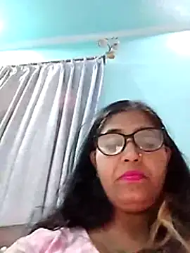Snapshot of Hina4577 chatting on June 7, 6:28 am Hina4577 online show from June 7, 6:28 am