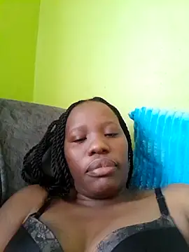 Snapshot of Miss_Bunny5 chatting on June 12, 10:25 am Miss Bunny5 online show from June 12, 10:25 am