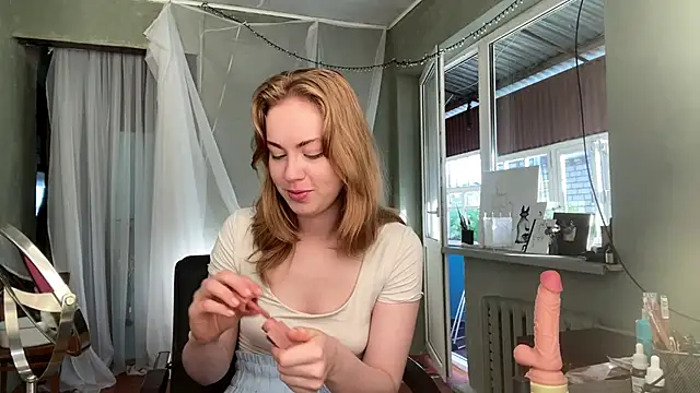 LollyAngel online show from June 13, 3:21 pm