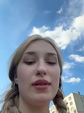 Polly Pop online show from June 8, 3:12 pm