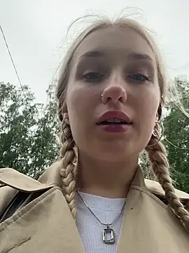 Polly Pop online show from June 17, 2:29 pm