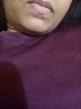 Snapshot of Sravanthi52 chatting on June 4, 4:07 am Sravanthi52 online show from June 4, 4:07 am