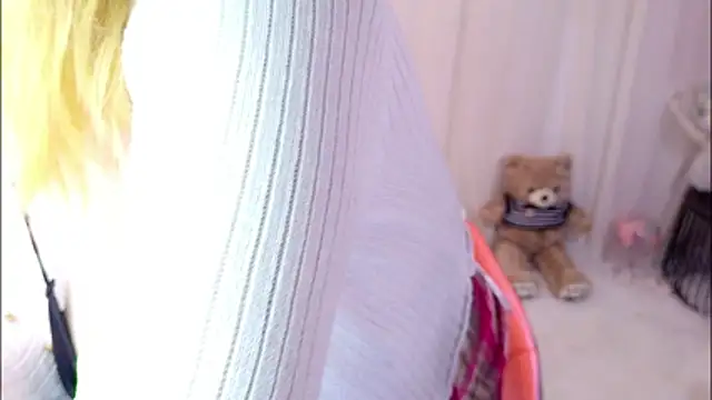 YaMi-11 online show from June 21, 4:31 pm