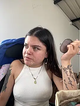 Snapshot of Camila_Duarte_2 chatting on June 4, 2:23 pm Camila Duarte 2 online show from June 4, 2:23 pm