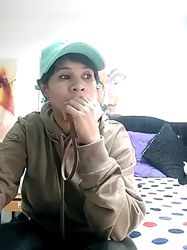 Snapshot of khatya_1998 chatting on June 18, 9:19 pm khatya 1998 online show from June 18, 9:19 pm