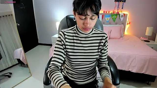 kat cute   online show from June 21, 3:42 am