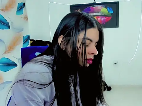 Snapshot of maddison_ivannova chatting on June 11, 2:53 am maddison ivannova online show from June 11, 2:53 am