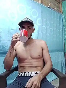 Snapshot of junior_926 chatting on June 14, 1:46 pm junior 926 online show from June 14, 1:46 pm
