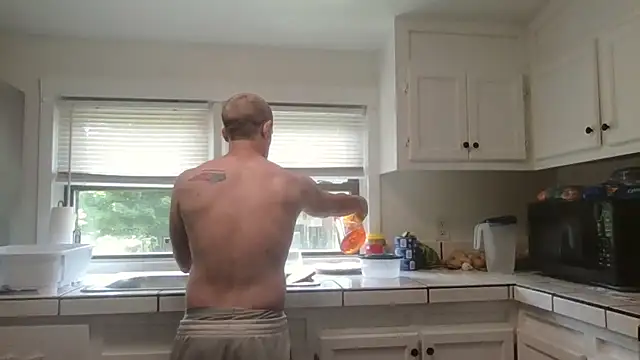 Daddy Smallz xxx online show from June 18, 6:56 pm