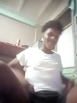 dantecruz19 online show from July 12, 3:08 am