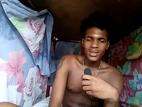 dantecruz19 online show from July 12, 8:33 pm
