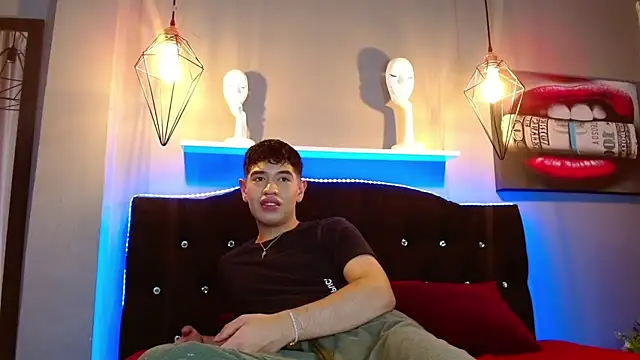 stone axel online show from June 11, 7:34 pm