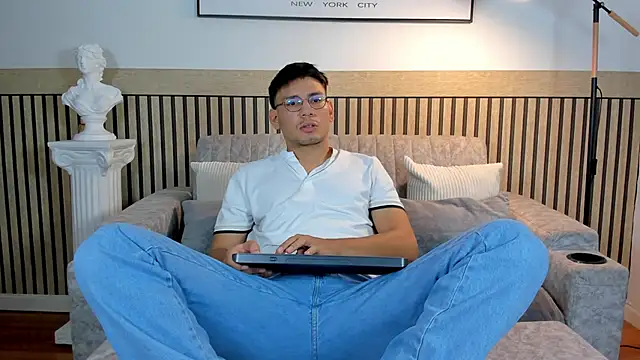 marcuswildx2 online show from June 14, 9:17 pm