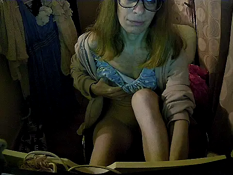 Aphrodity Roxx online show from July 31, 9:47 pm