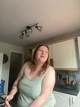Curvy Vanilla online show from June 6, 3:39 pm