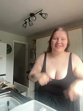 Curvy Vanilla online show from June 11, 1:09 pm