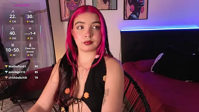 Snapshot of Maia_Mancini5 chatting on July 3, 8:15 pm Maia Mancini5 online show from July 3, 8:15 pm