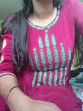 Snapshot of Romantic_riya_06 chatting on June 17, 7:44 am Romantic riya 06 online show from June 17, 7:44 am