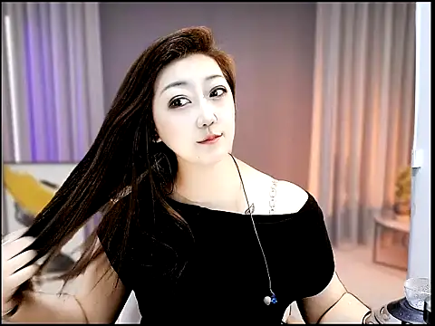 Snapshot of Mimi131499 chatting on July 13, 12:19 pm Mimi131499 online show from July 13, 12:19 pm