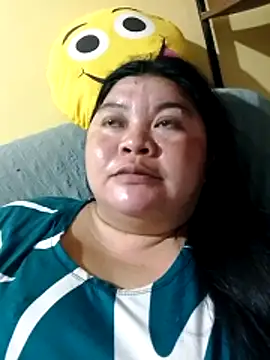 Snapshot of sweetchubbypinayx chatting on June 11, 9:40 am sweetchubbypinayx online show from June 11, 9:40 am
