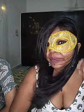 Snapshot of crazysexycouple000 chatting on June 10, 7:24 pm crazysexycouple000 online show from June 10, 7:24 pm