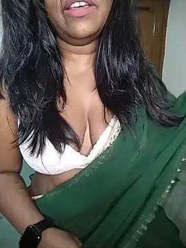 Snapshot of crazysexycouple000 chatting on June 16, 6:10 pm crazysexycouple000 online show from June 16, 6:10 pm