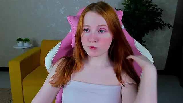 ari-kittyy online show from June 10, 7:07 am